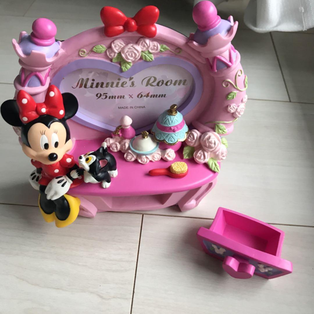 【新品】ディズニー　ミニーちゃん　フォトフレーム（ミニ引き出しつき）