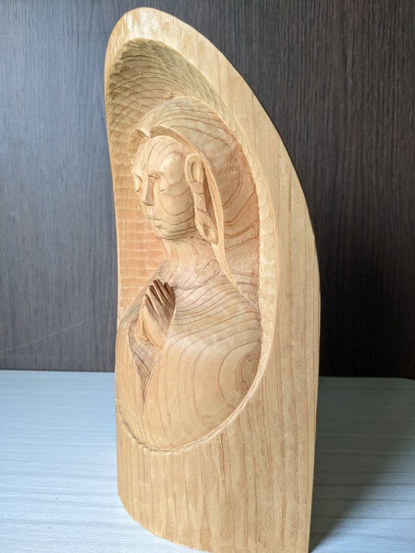 優しい心の平和観音さま 完全手彫り 作品番号 L−13 彫刻家 岩村