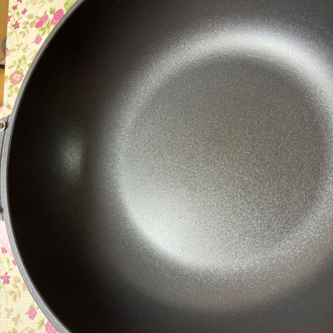 マル球産業　両手チャイナ鍋（蒸し器付き）！！