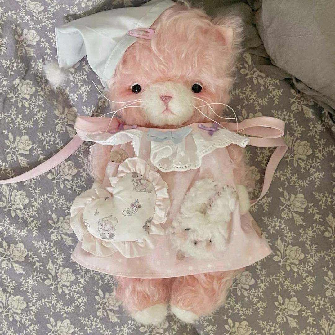 ピンク色のベイビー猫 アーティストベア 海外作家様 ハンドメイド ぬいぐるみ