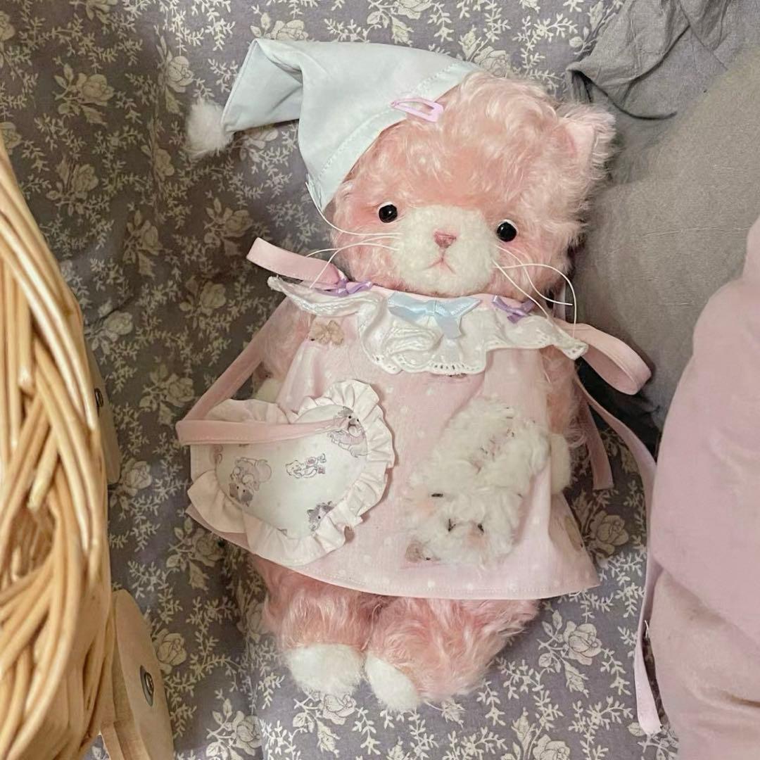 ピンク色のベイビー猫 アーティストベア 海外作家様 ハンドメイド ぬいぐるみ