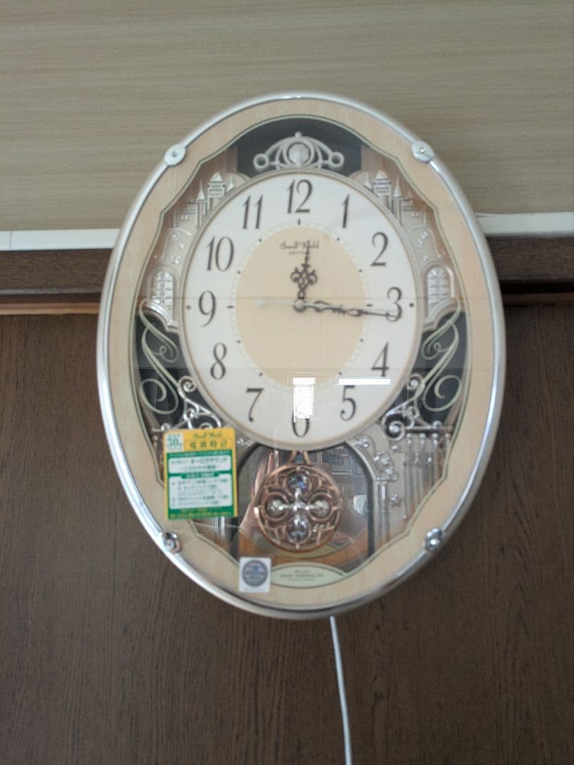 電波時計　振り子付き　スモールワールド　クリスマスソングなど 30曲