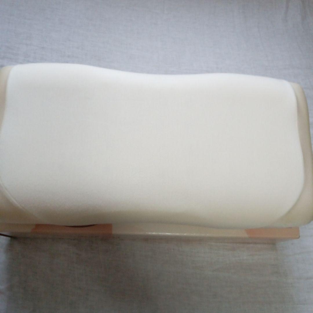 ふつう nishikawa angel float 低反発枕