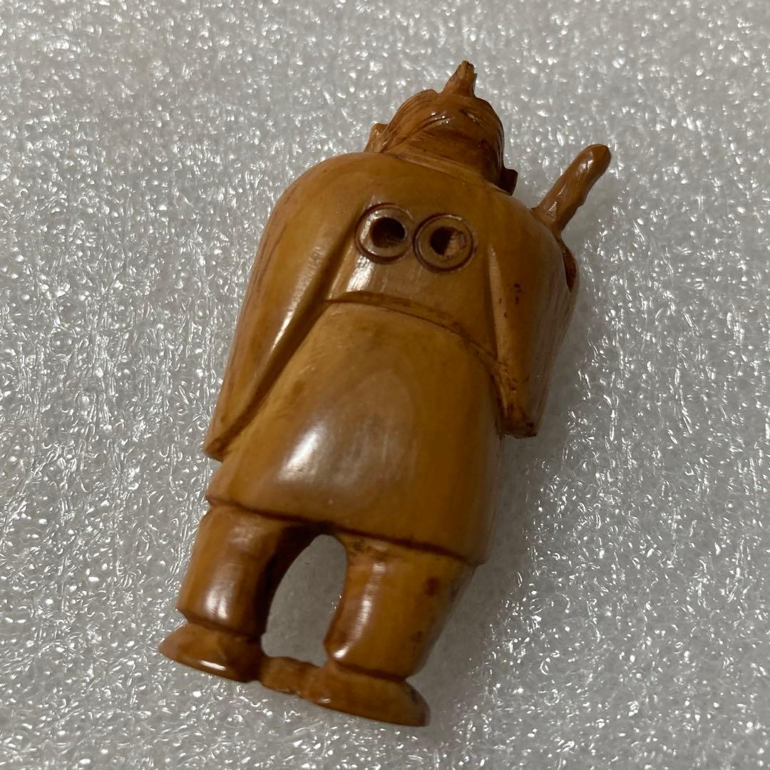 極上天然素材　釣り人彫刻　根付　提げ物