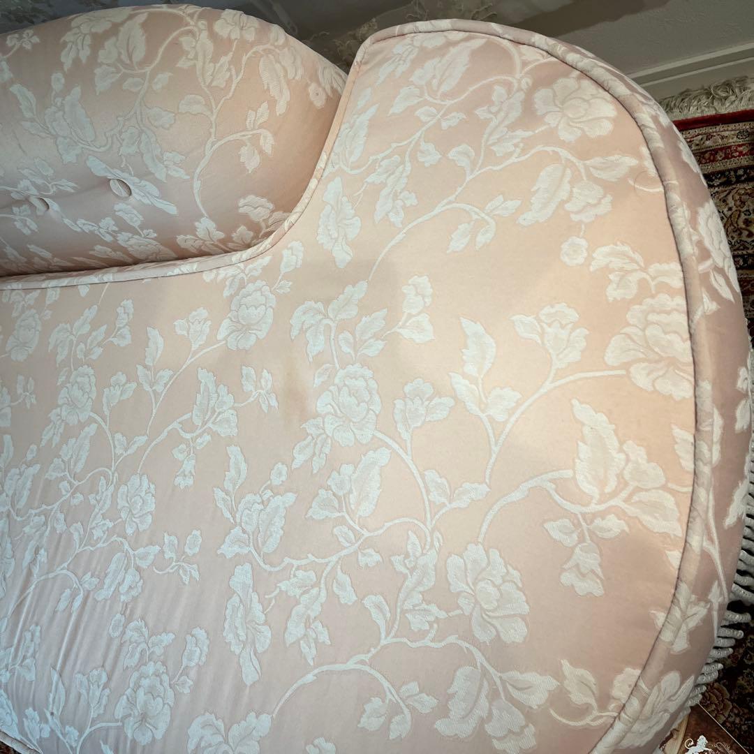 姫系 ピンク フラワーパターン カウチソファ　ロココ調　ジェニファーテイラー