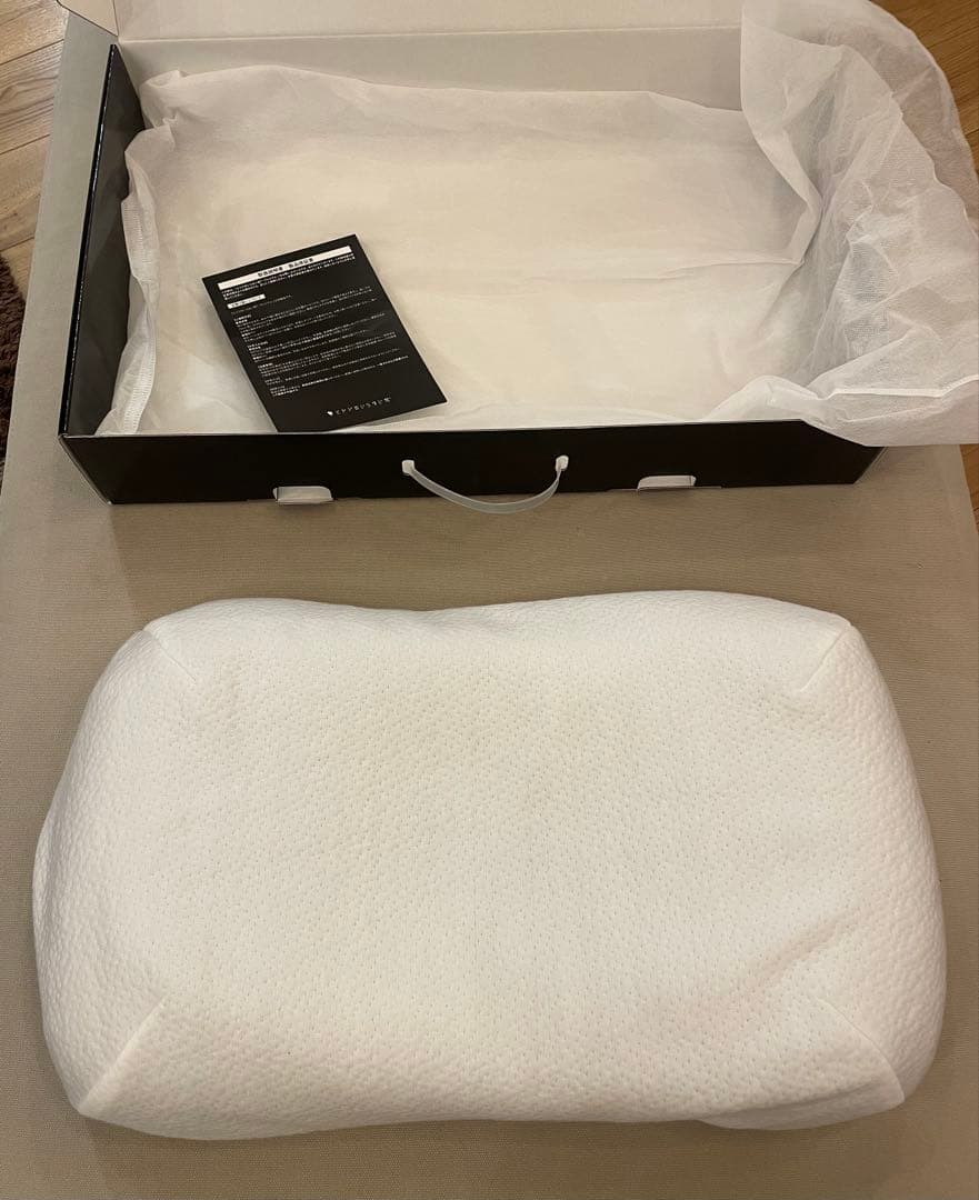 ヒツジのいらない枕 －プレミアムー　（外箱付き）