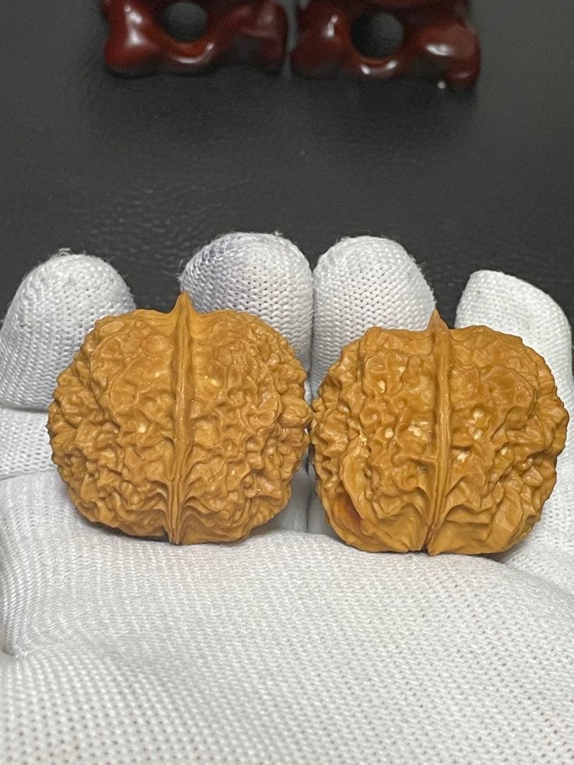 ❤️No.527 遊ぶクルミ 文玩核桃雲南鉄くるみ金蟾嘎哒（凸凹)包 - メルカリ