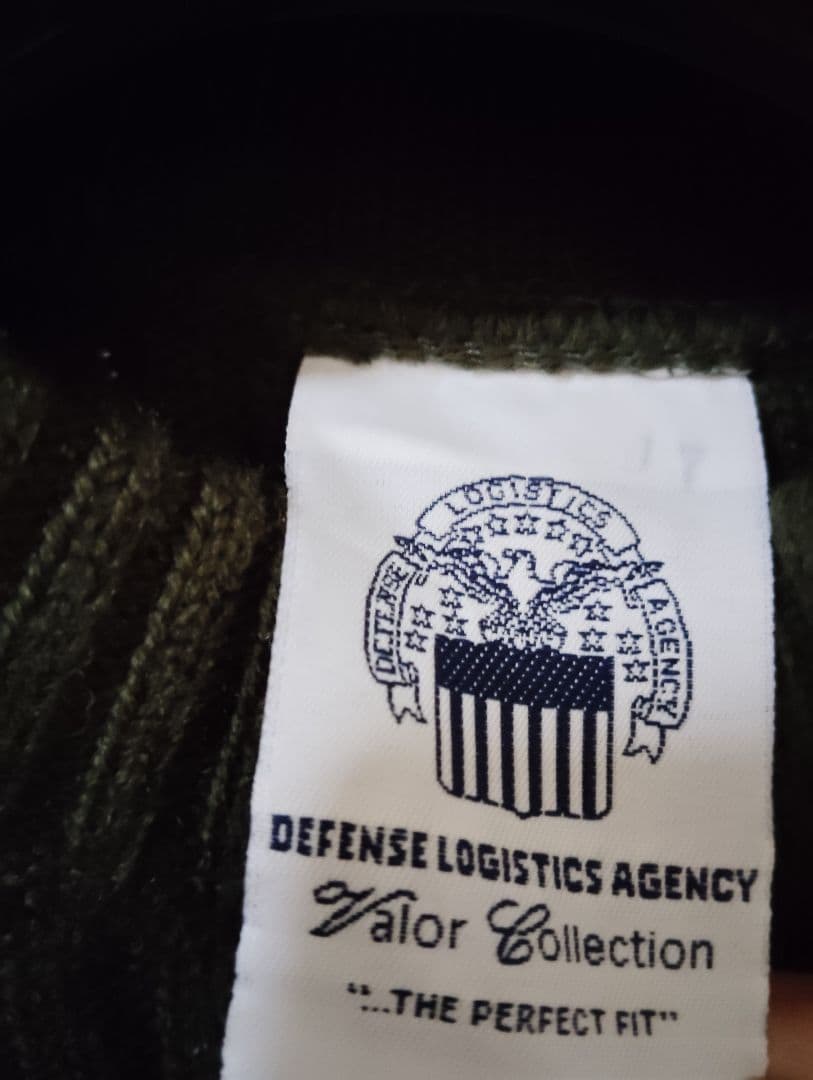 米軍実物放出品 防寒 新品ニットコマンドセーター 42&防寒バンダナ