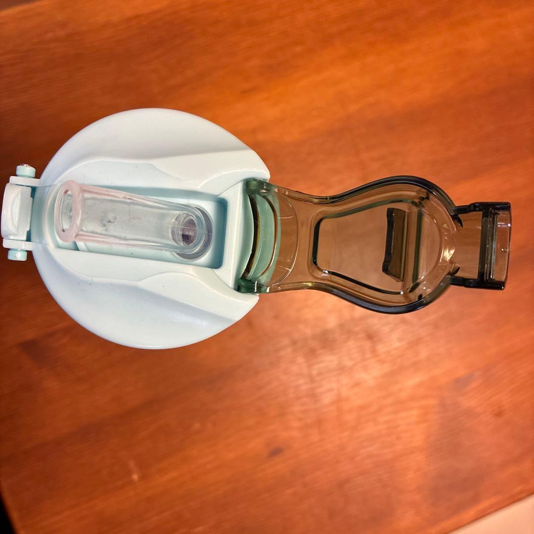 クールベストとストロー付きボトル　2点