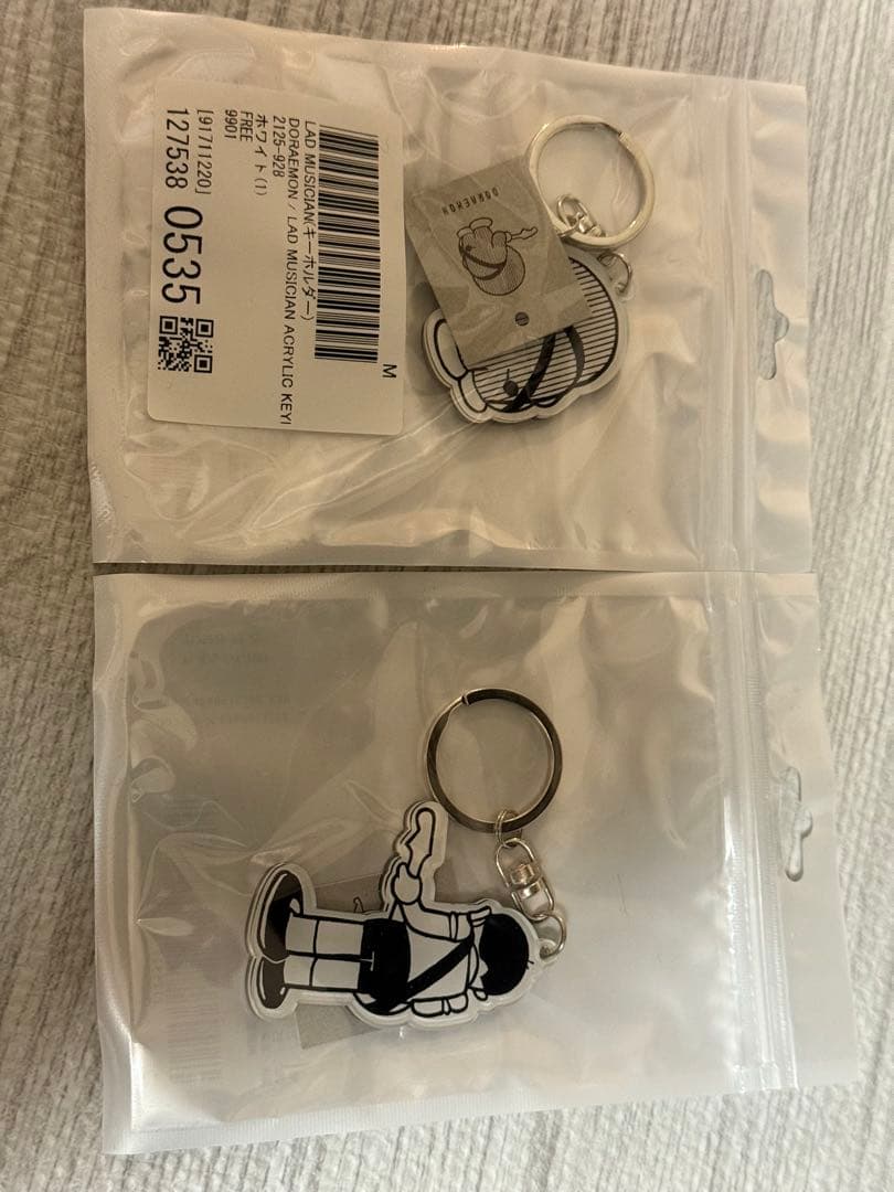 lad musician ドラえもん、のび太 アクリルキーホルダー - メルカリ