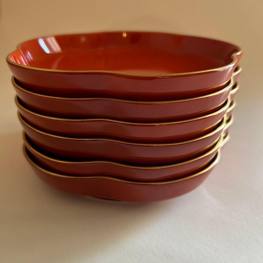 深川製磁金縁輪花皿六客