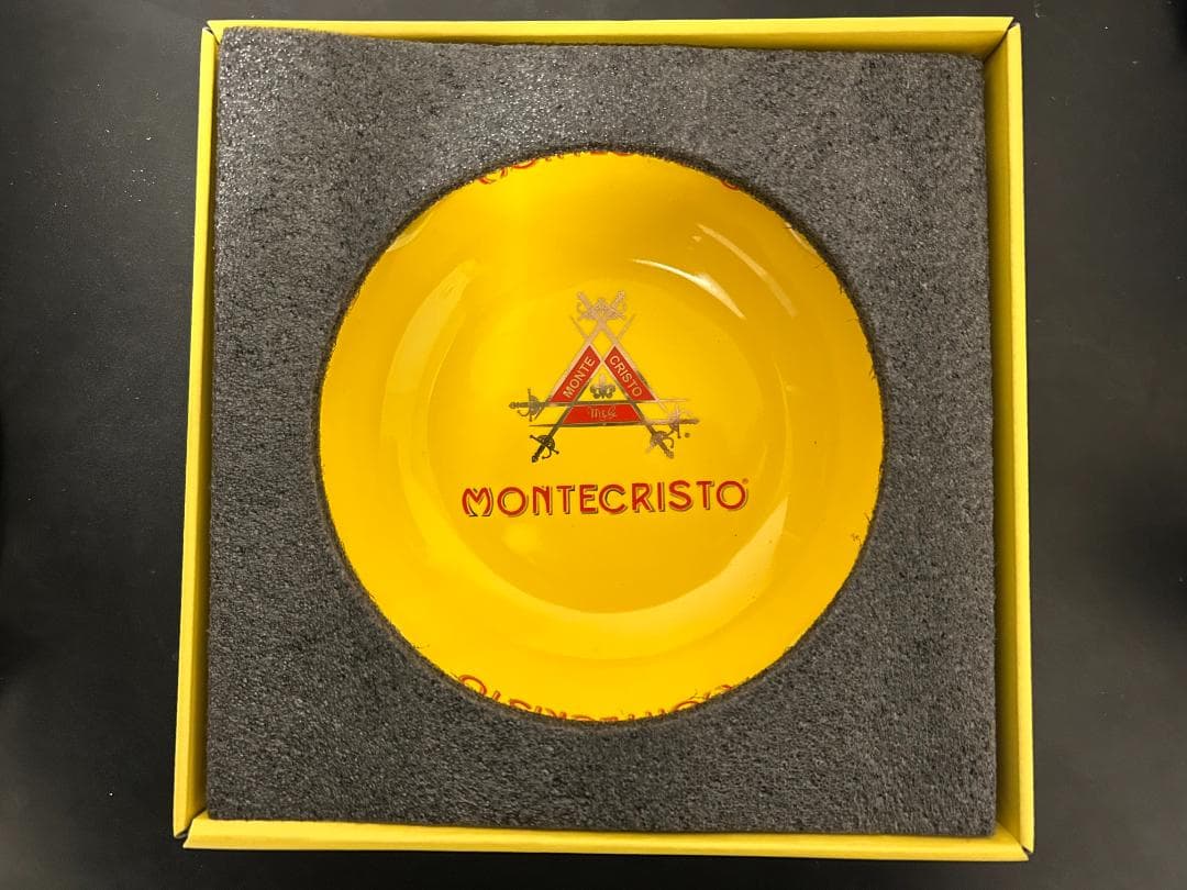 [新品未使用・希少]　MONTECRISTO 陶器製置き型灰皿 黄色