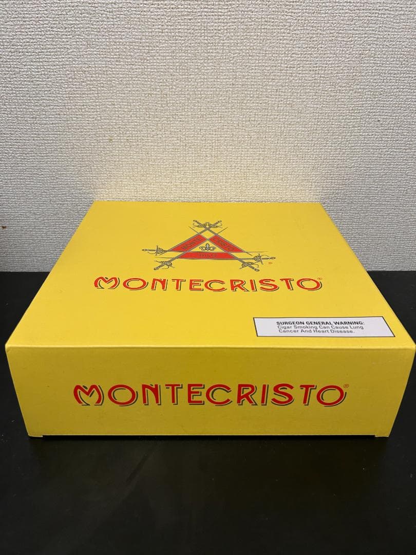 [新品未使用・希少]　MONTECRISTO 陶器製置き型灰皿 黄色