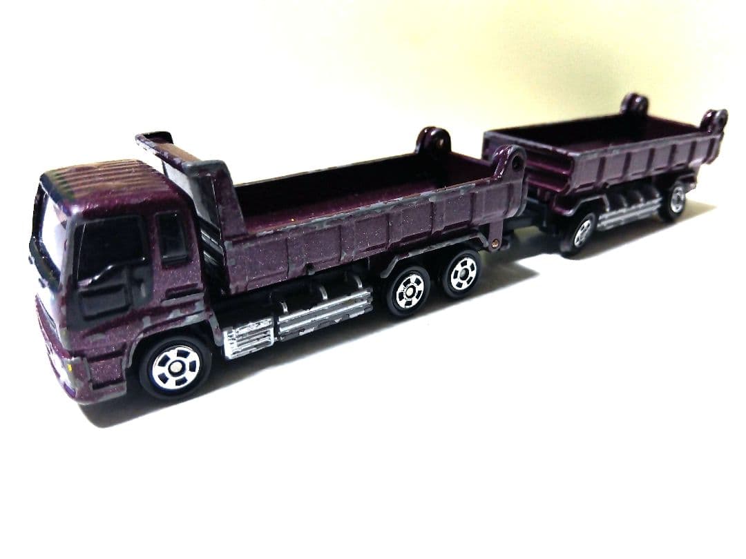 絶版廃盤！！ ロングトミカ No.127 いすゞギガ フルトレーラーダンプ