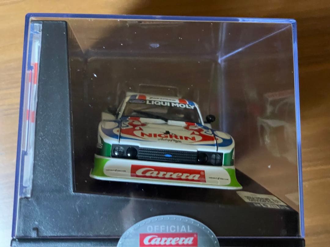 カレラデジタル124スロットカー「フォードカプリザクスピードターボ