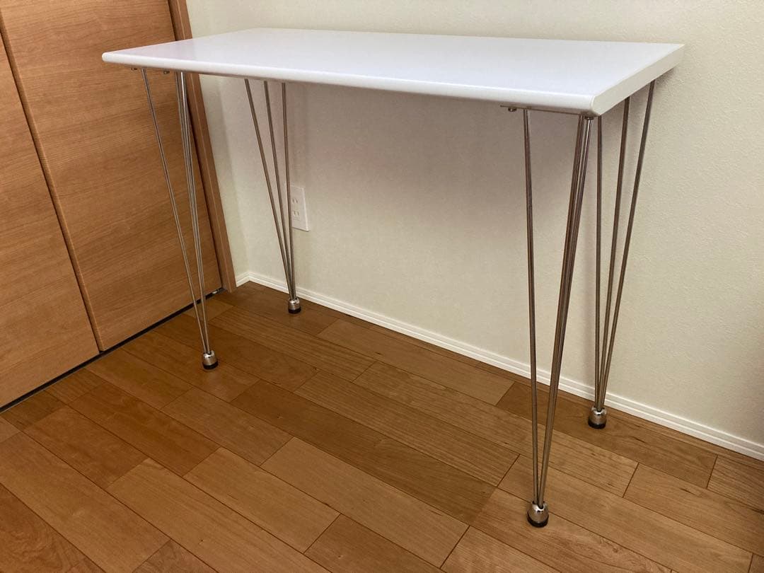 スチールレッグ　アイアンレッグ　デスク　テーブル　モダン　ミッドセンチュリー