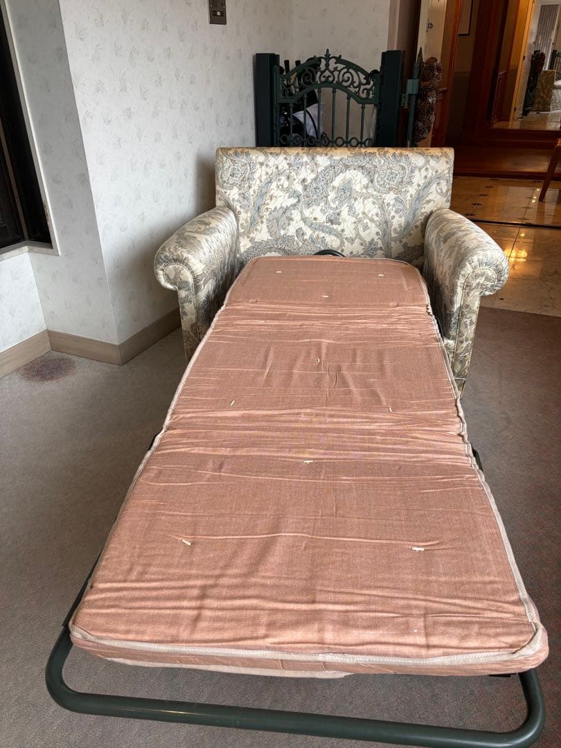 イタリア製 1人掛けソファベッド スリーパーソファタイプ