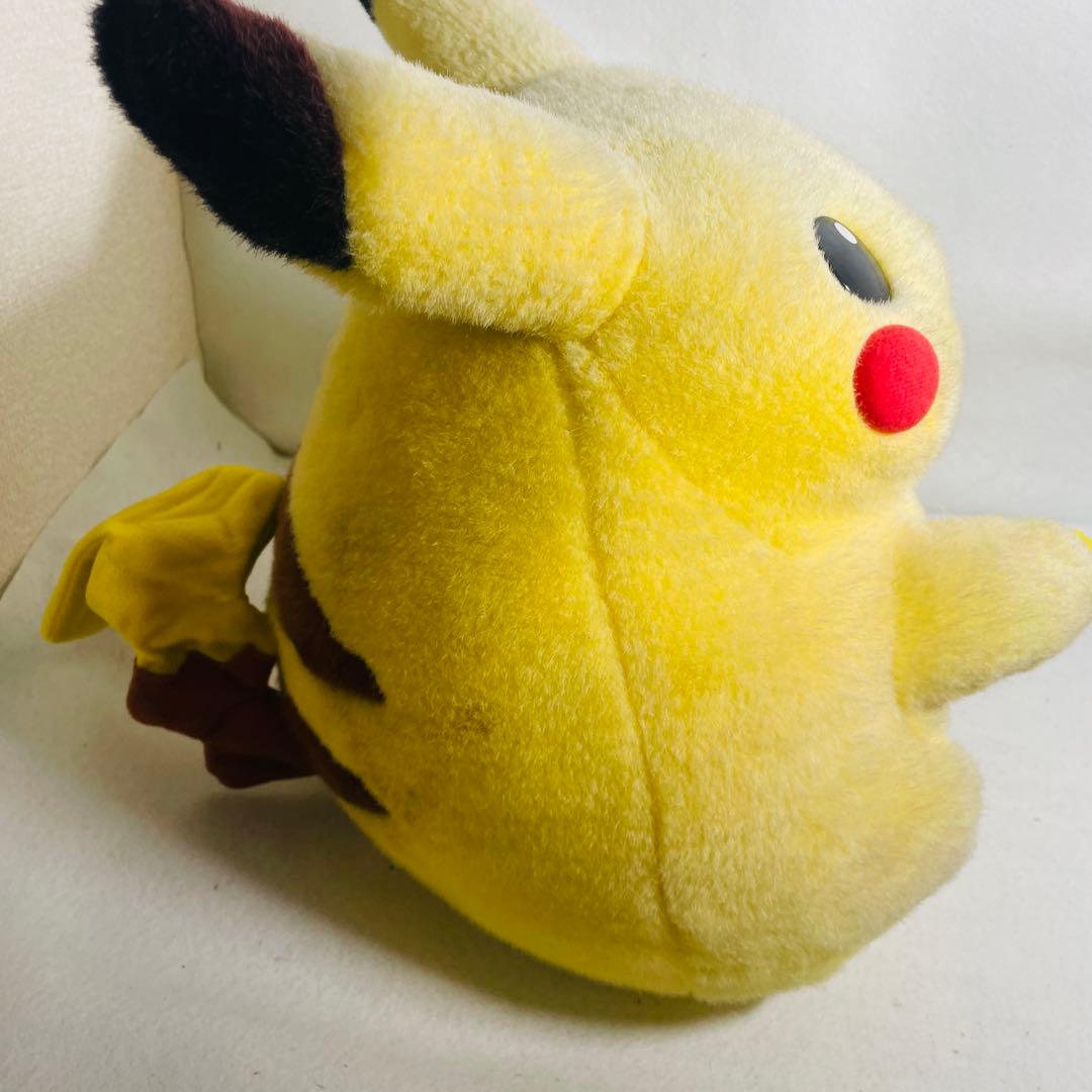 TOMY 初期 ピカチュウ ぬいぐるみ 等身大 ポケモン 初代 1/1 - メルカリ