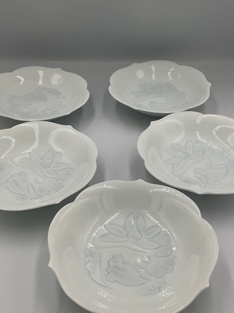 井上萬二　皿　鉢　白磁紫牡丹