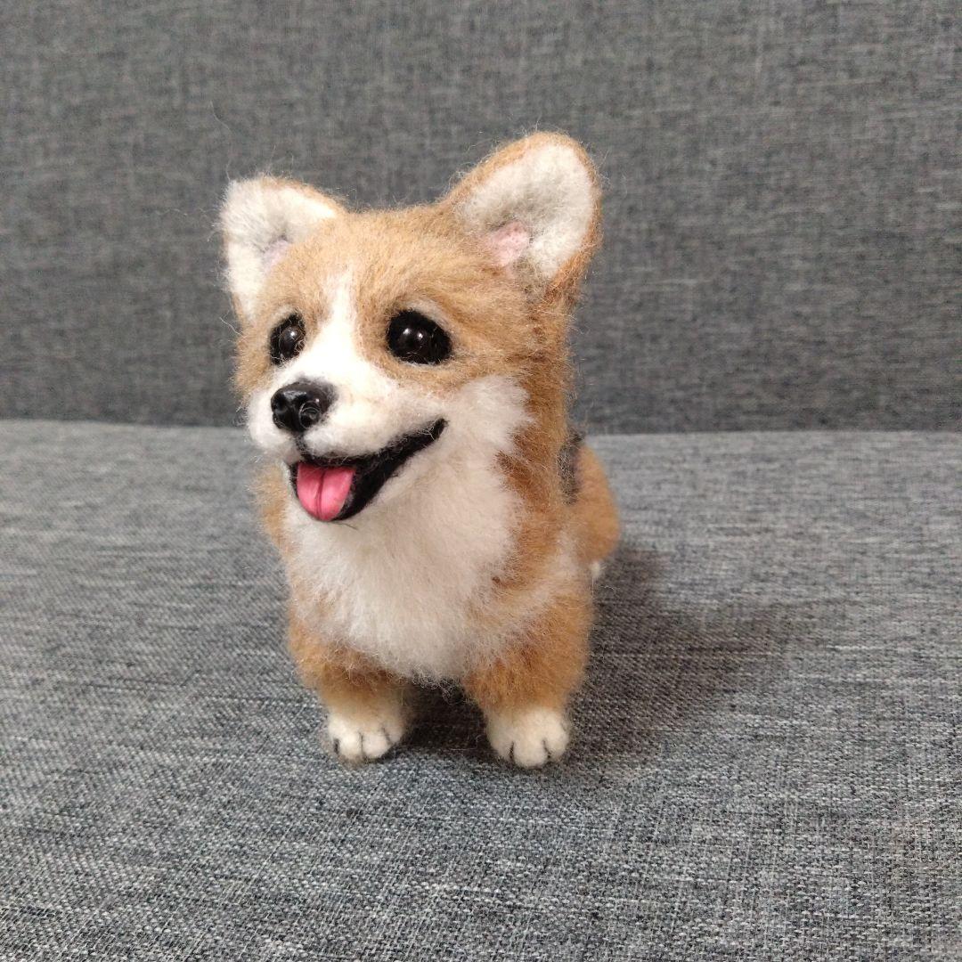羊毛フェルト コーギー　犬　ハンドメイド　ぬいぐるみ　置物
