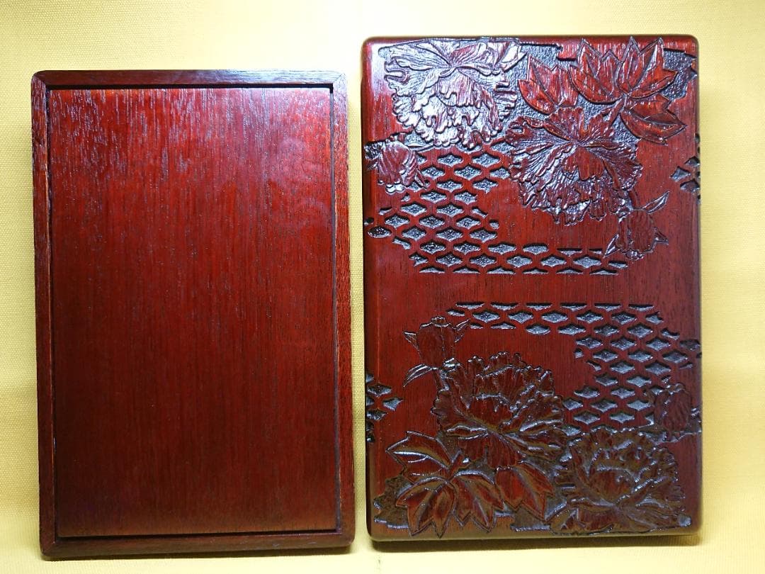 木彫　文箱　小物入れ　牡丹　木製　置物　インテリア　工芸品　美術品　A1466