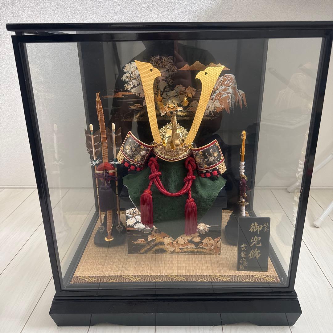 五月人形 兜と飾り台のセット