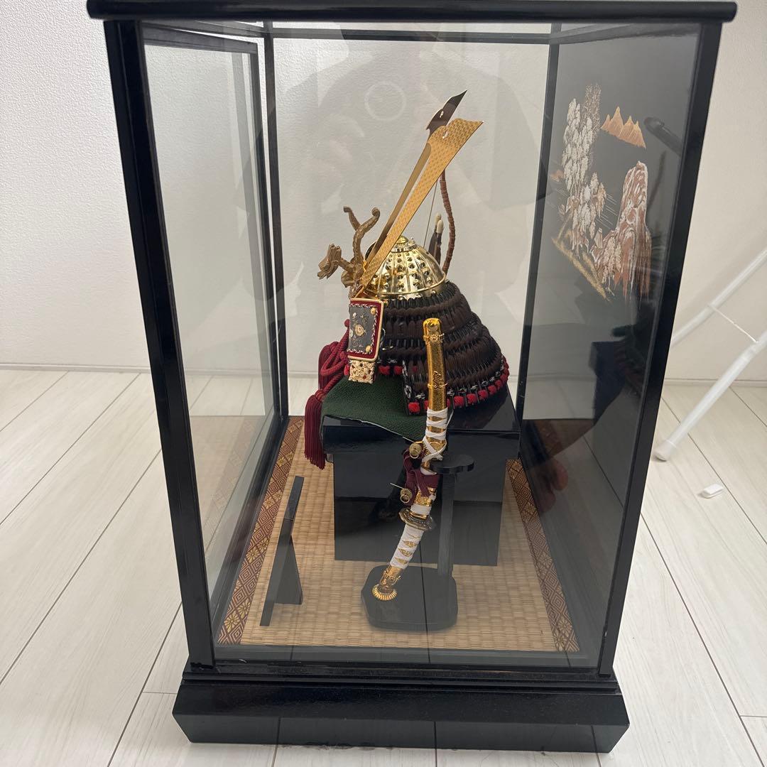 五月人形 兜と飾り台のセット