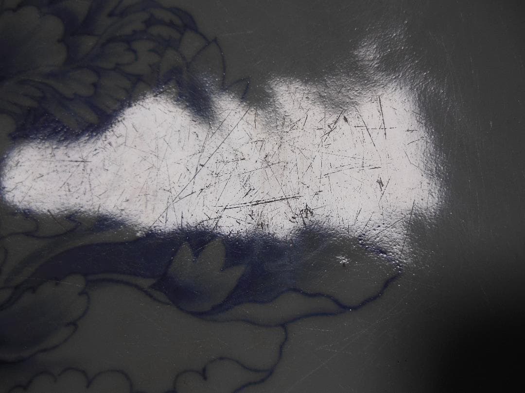 鍋島焼　染付牡丹文大皿（江戸後期）