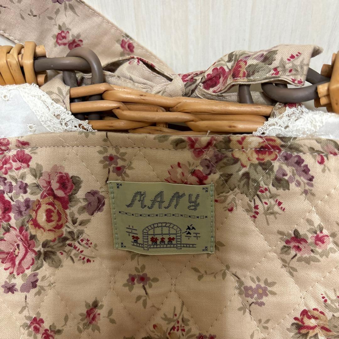 マニー　コラージュバスケット