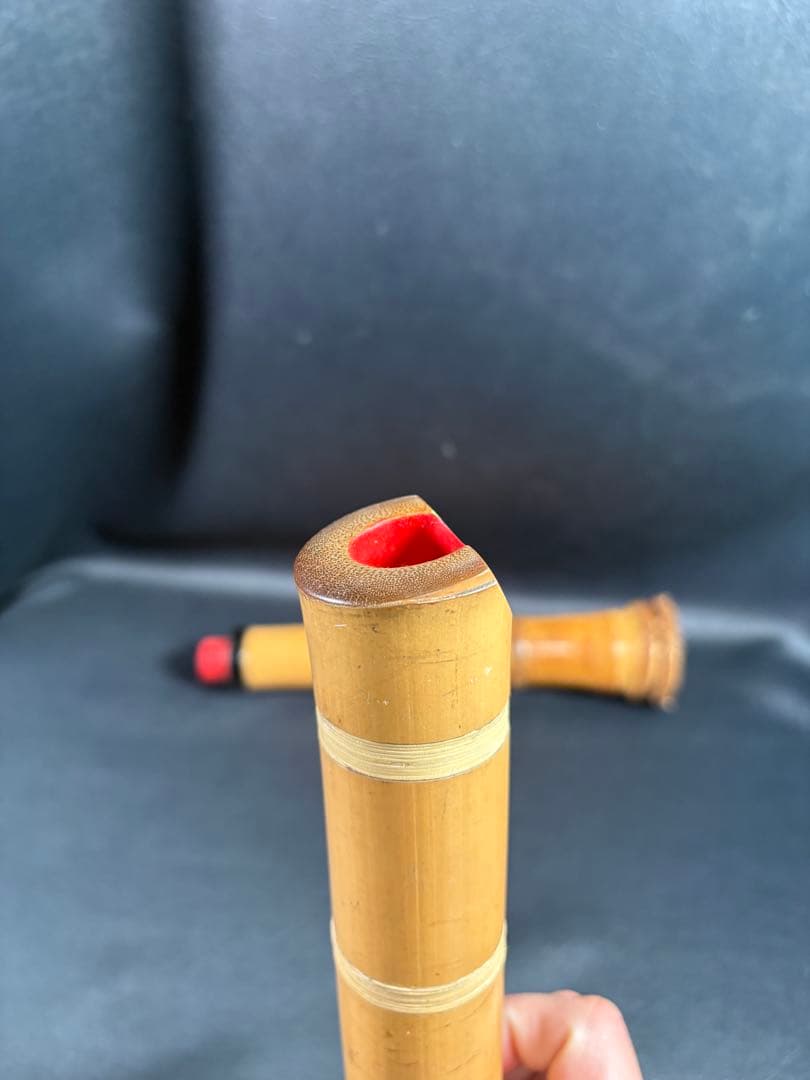 C081 高級 尺八 一尺八寸（約54.5cm） 根掘り 竹製 二つ折 管内朱塗