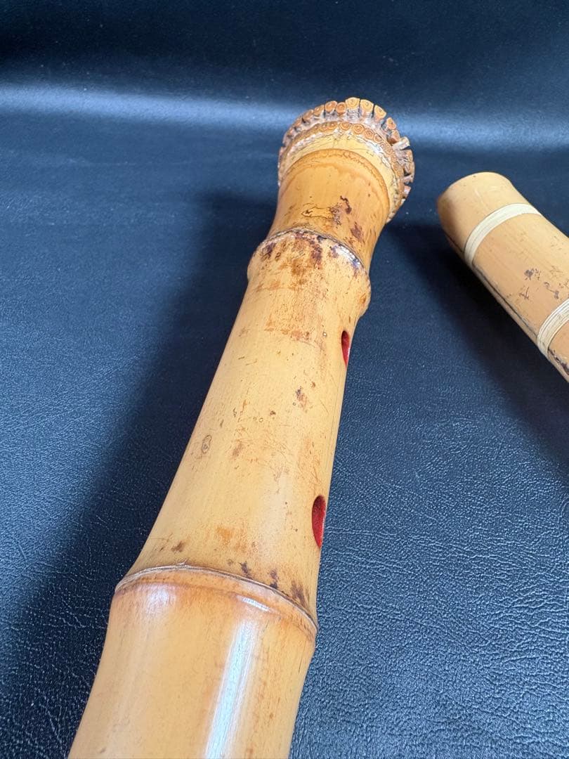 C081 高級 尺八 一尺八寸（約54.5cm） 根掘り 竹製 二つ折 管内朱塗