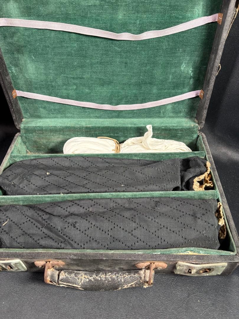 C081 高級 尺八 一尺八寸（約54.5cm） 根掘り 竹製 二つ折 管内朱塗