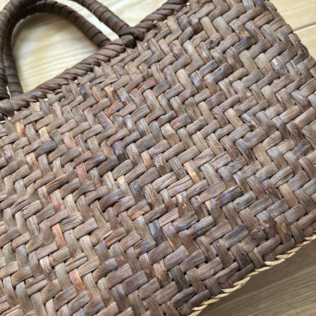 松本民芸品　山ぶどうの蔓編みかごバッグ