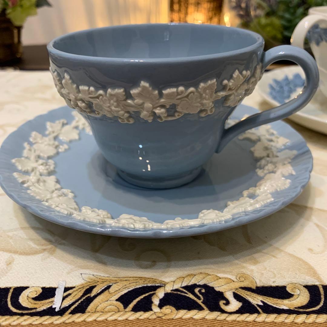 ウェッジウッド エンボスド クイーンズウェア ティーカップ＆ソーサー