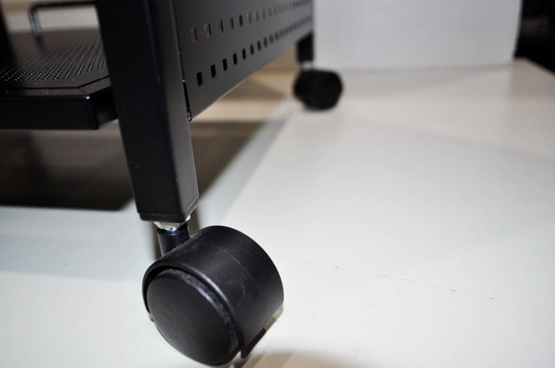 【中古品】Bauhütte （バウヒュッテ）ゲーム機収納ラック 4段 ブラック