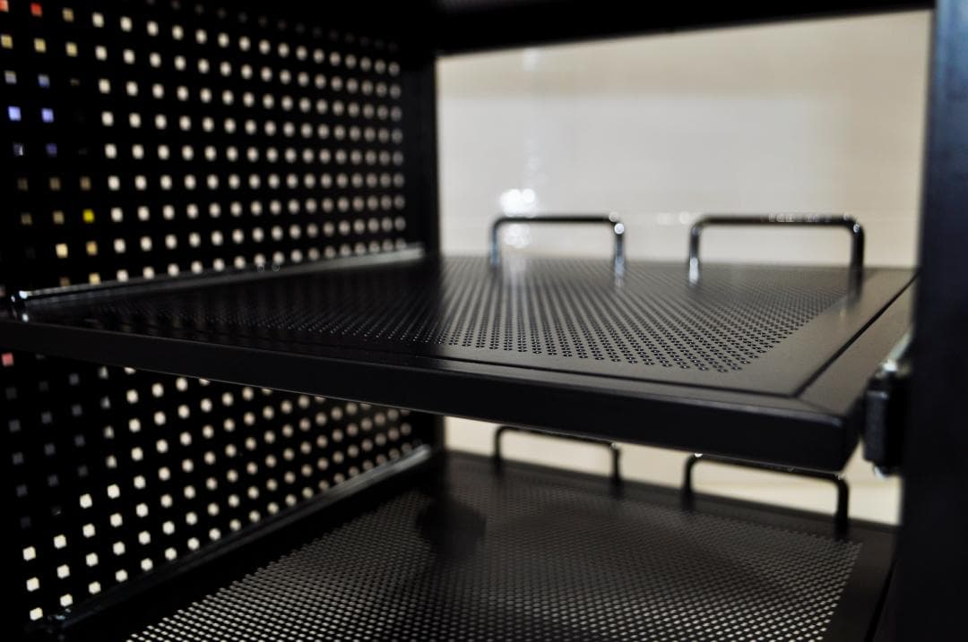 【中古品】Bauhütte （バウヒュッテ）ゲーム機収納ラック 4段 ブラック