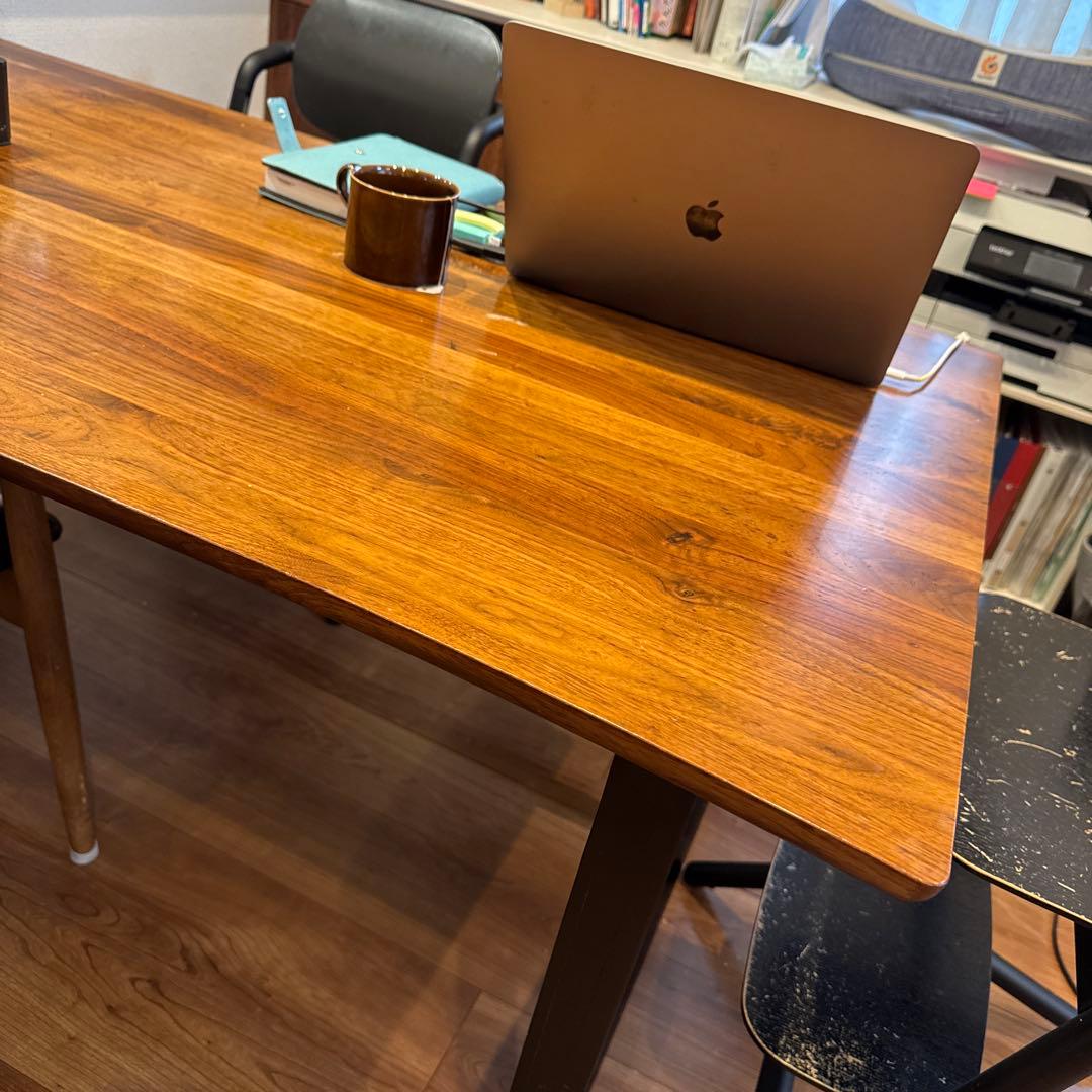 送料込み【おしゃれダイニングテーブル】ウォールナット×黒スチール脚　幅120cm