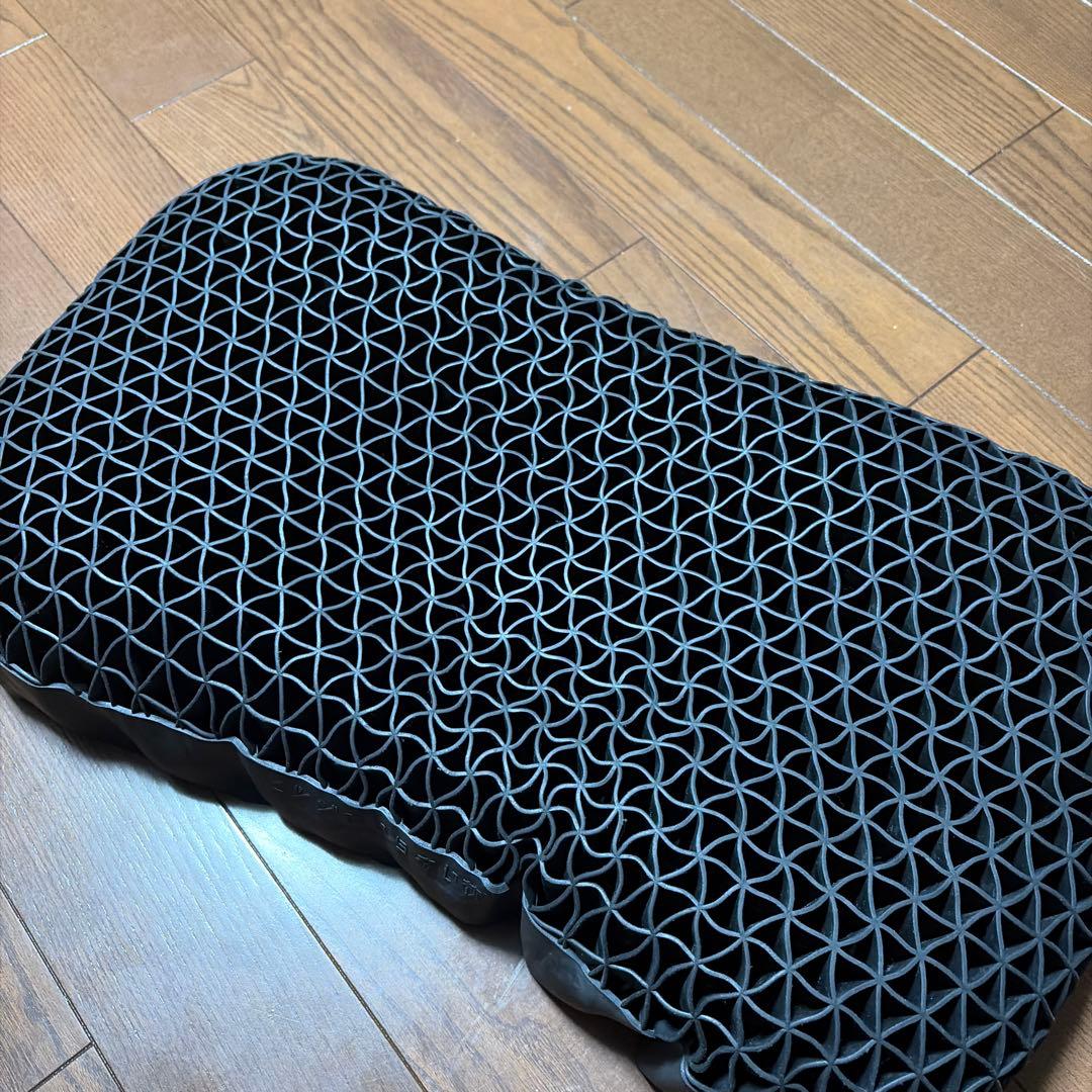 美品 ★ ヒツジのいらない枕 極柔 ブラックレーベル 枕 枕カバー付き まくら