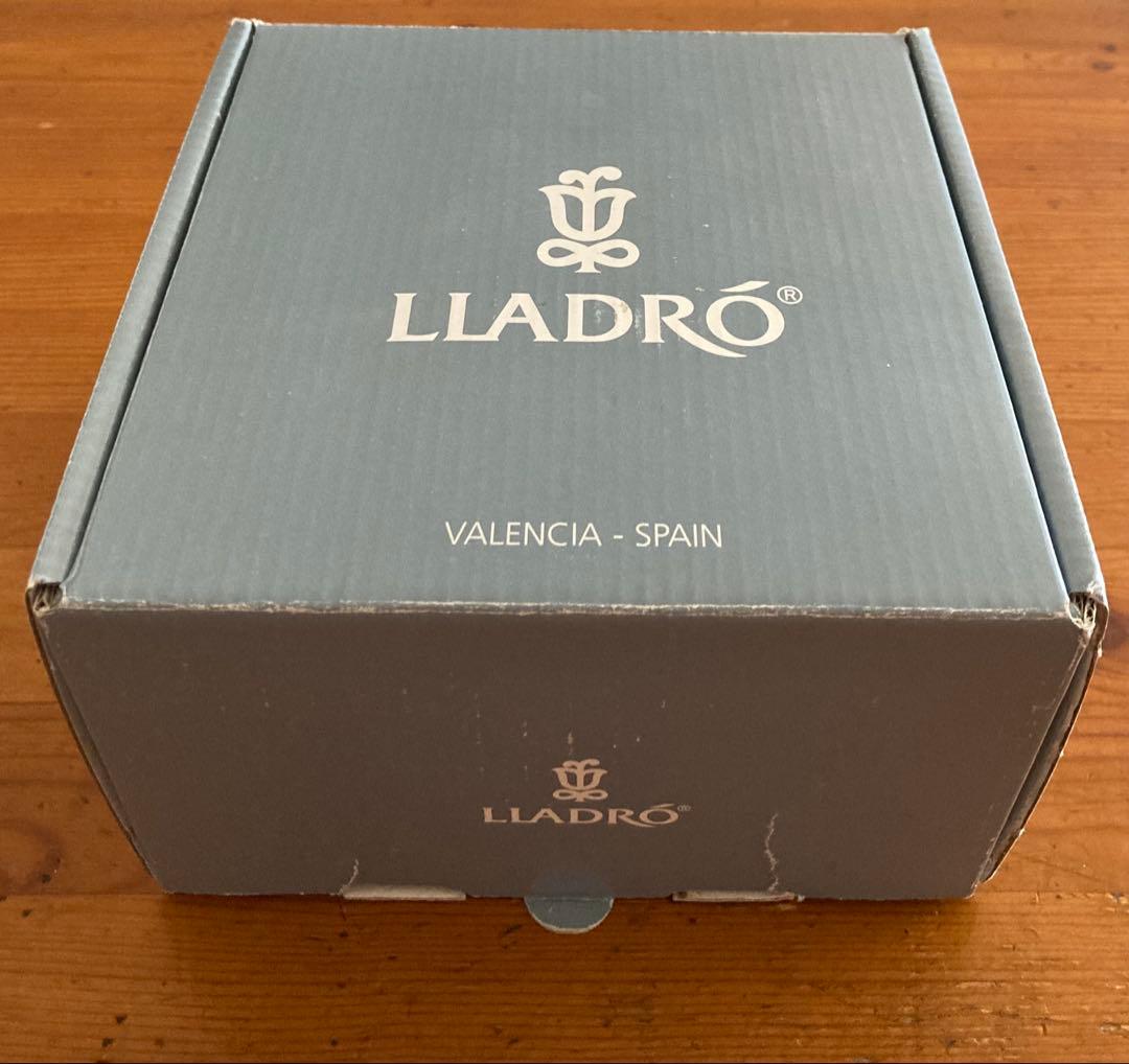 LLADRO リヤドロ 花うさぎ スペイン#7578陶器製箱付 新品未使用品レア