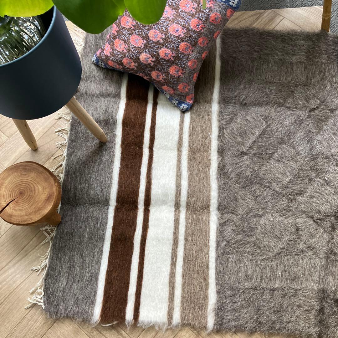 新品 80 x 130 グレー ヤギの毛バッターニエ - メルカリ