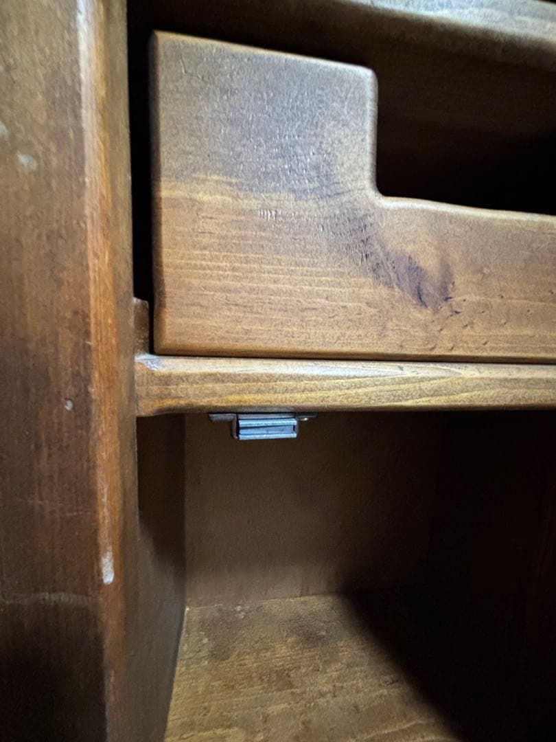 カントリーキャビネット