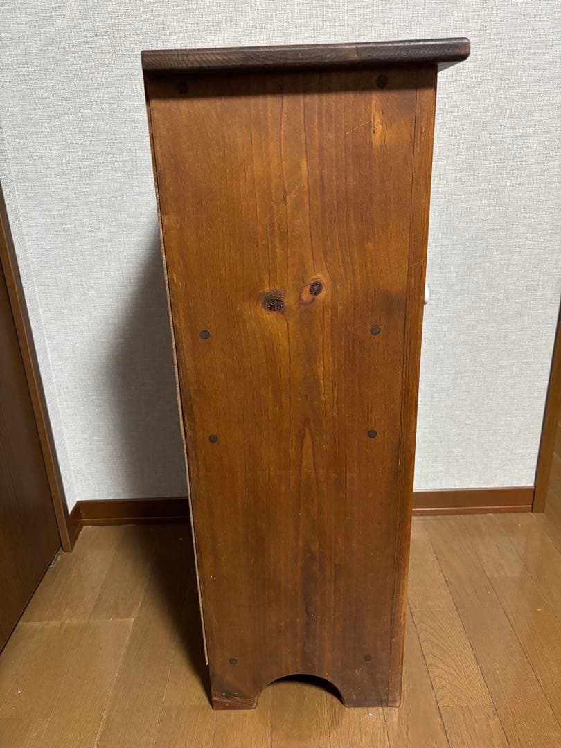 カントリーキャビネット