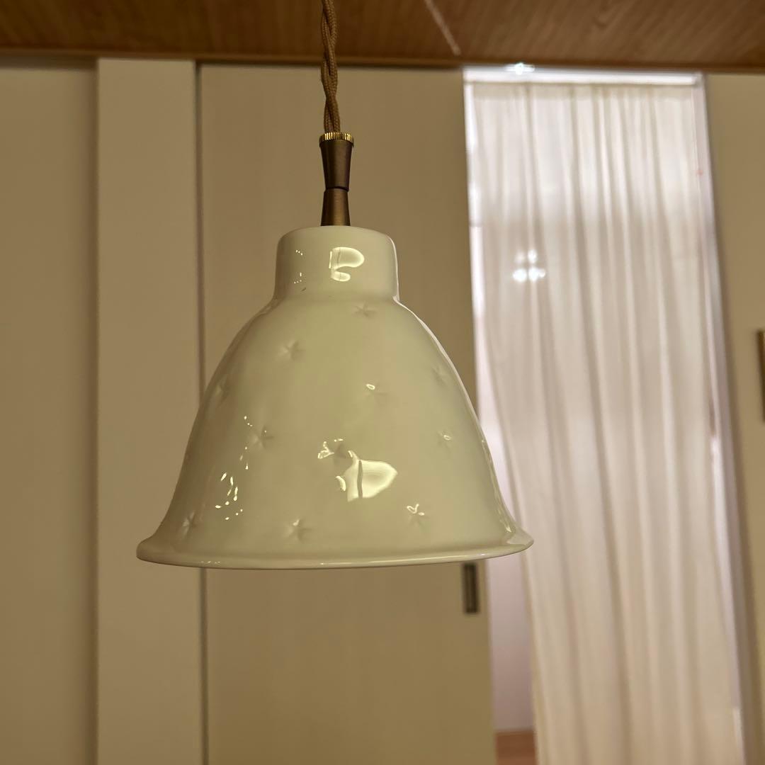 イギリス　アンティーク　ホワイト　ペンダントライト 星型