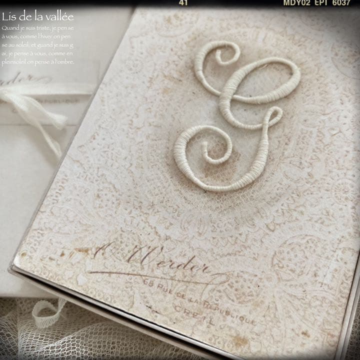 №2【1点のみ】フランス アンティーク イニシャル刺繍シートBOX付