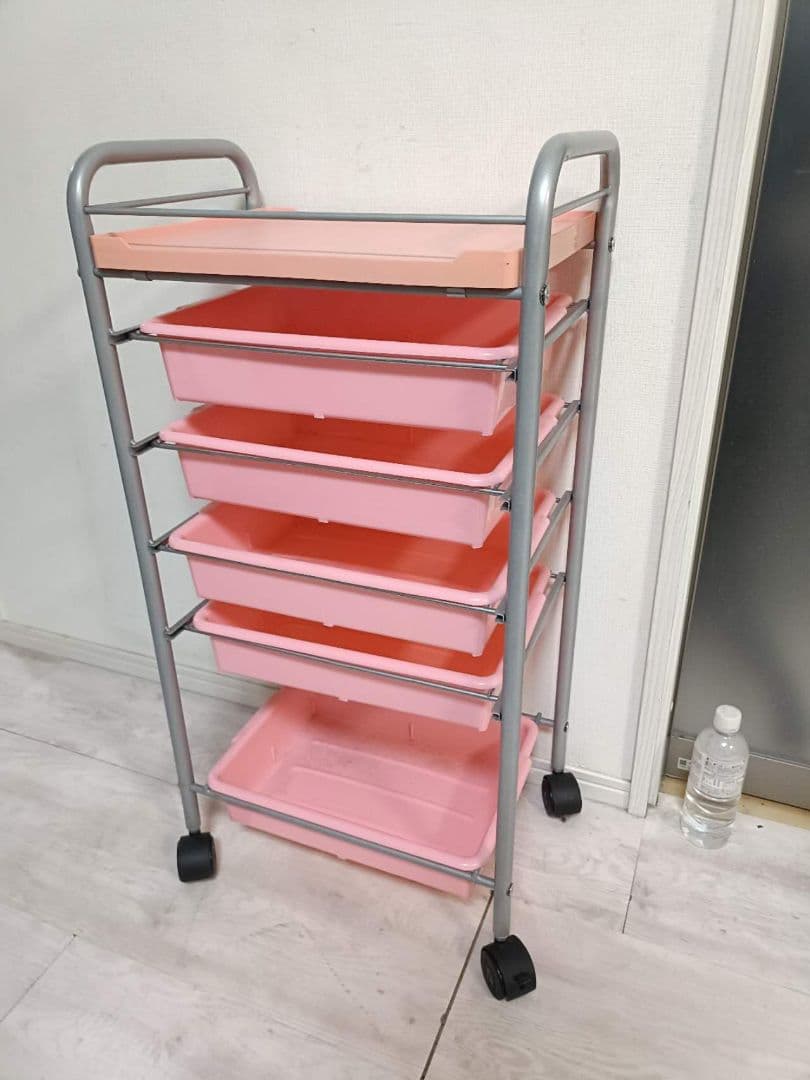 美容室ワゴンピンク　収納ワゴン　理美容 キャスター付き ネイル　理髪サロン