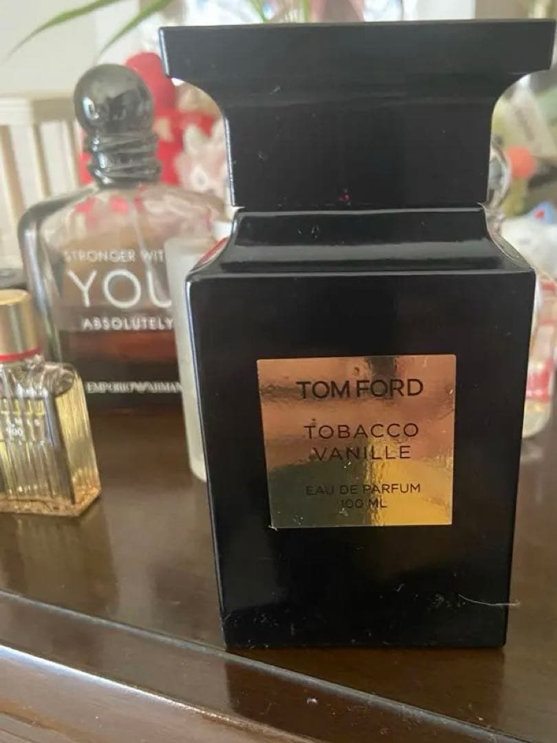 トムフォード 激安価格にて！ TOBACCO VANILLE タバコバニラ