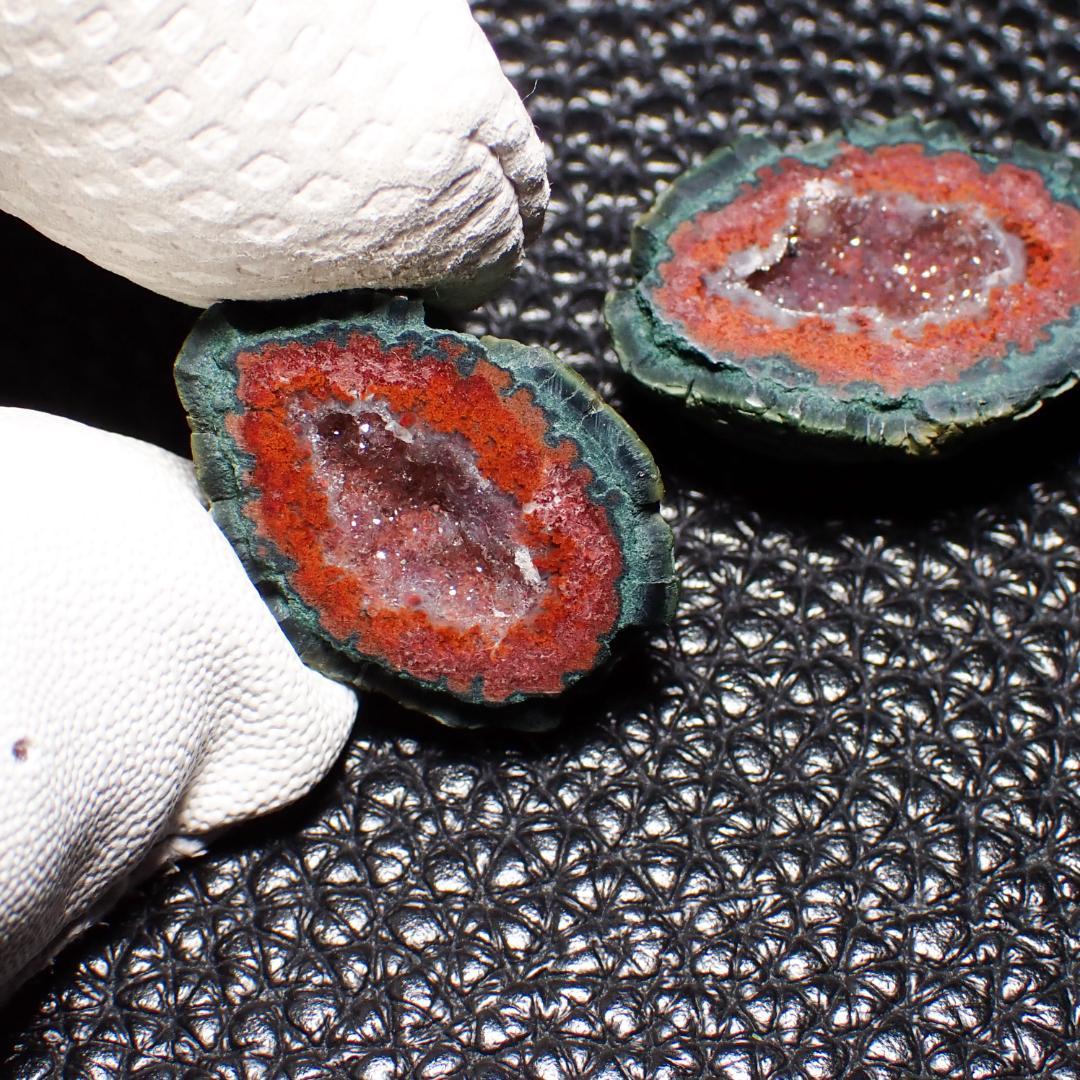 天然石 トレジャーめのう 赤 ペア 1 原石 水晶 鉱物標本 パワーストーン