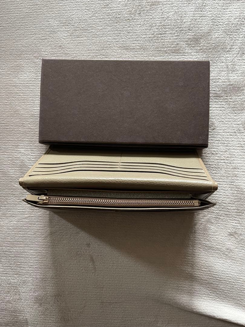 ペッレモルビダ PELLE MORBIDA レザー 長財布