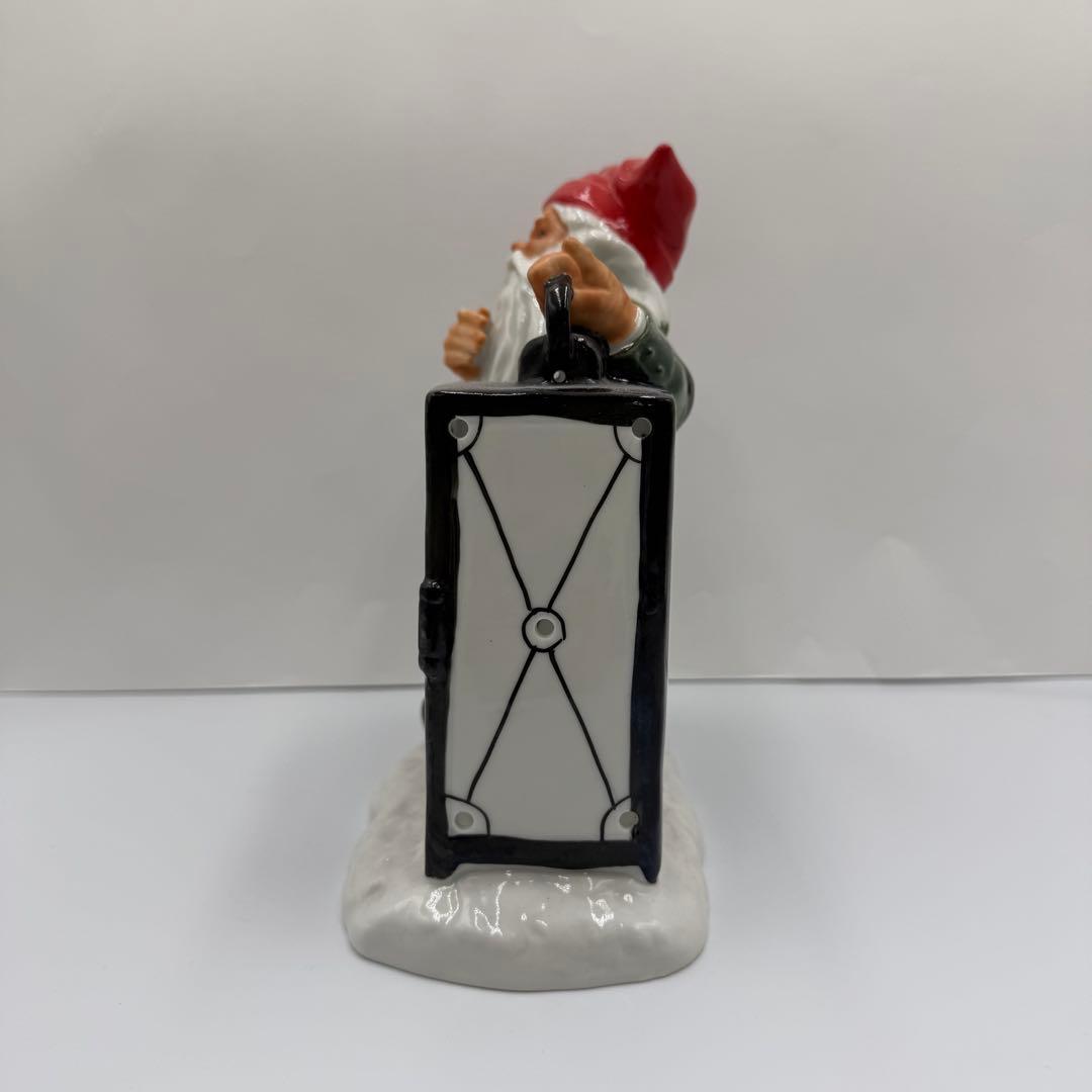 イェニー・ニューストロム　トムテ　陶磁器製のランタン型フィギュリン　スウェーデン