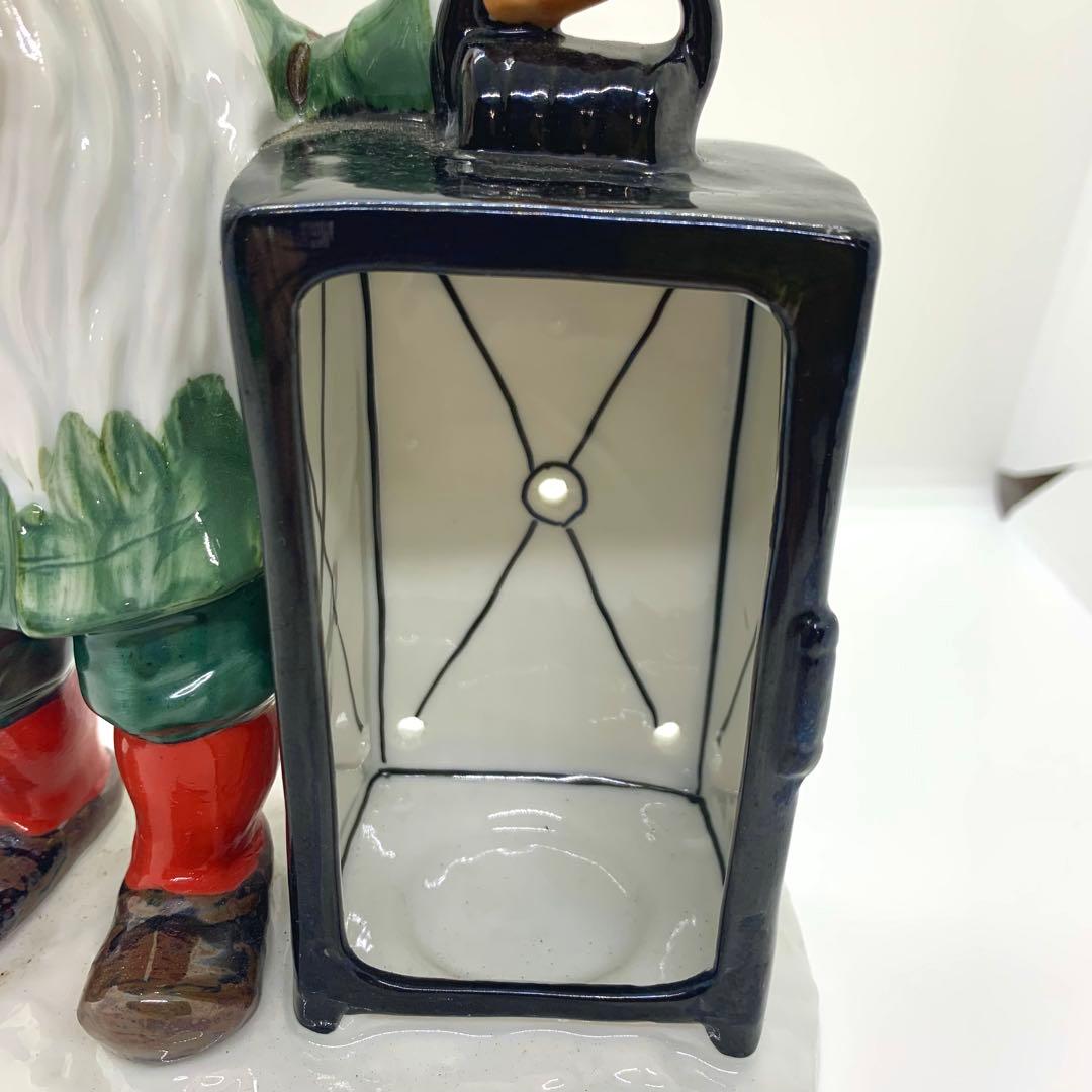 イェニー・ニューストロム　トムテ　陶磁器製のランタン型フィギュリン　スウェーデン